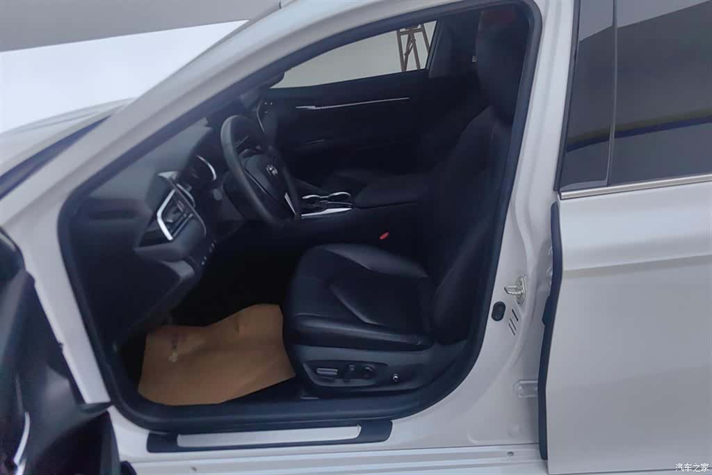 Toyota Camry, 2024 9
