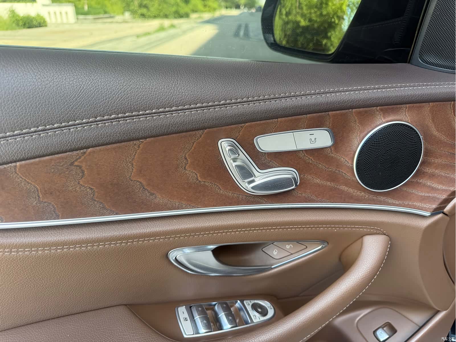 Mercedes-Benz E-Class, 2022 6
