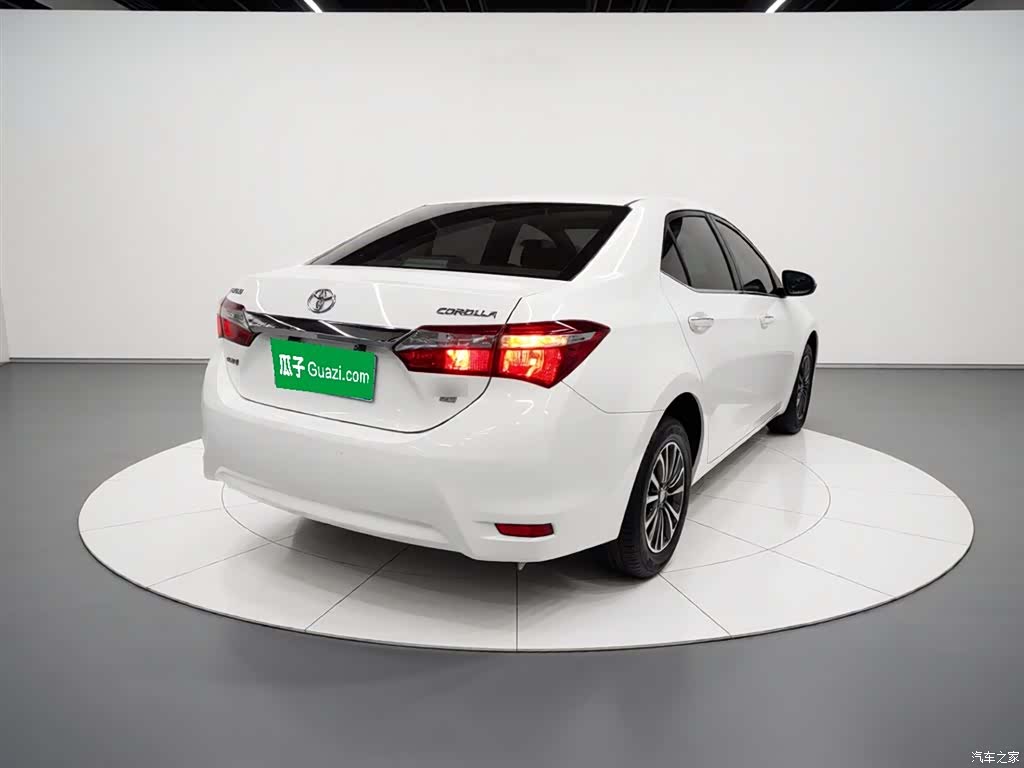 Toyota Corolla, 2018 все фото