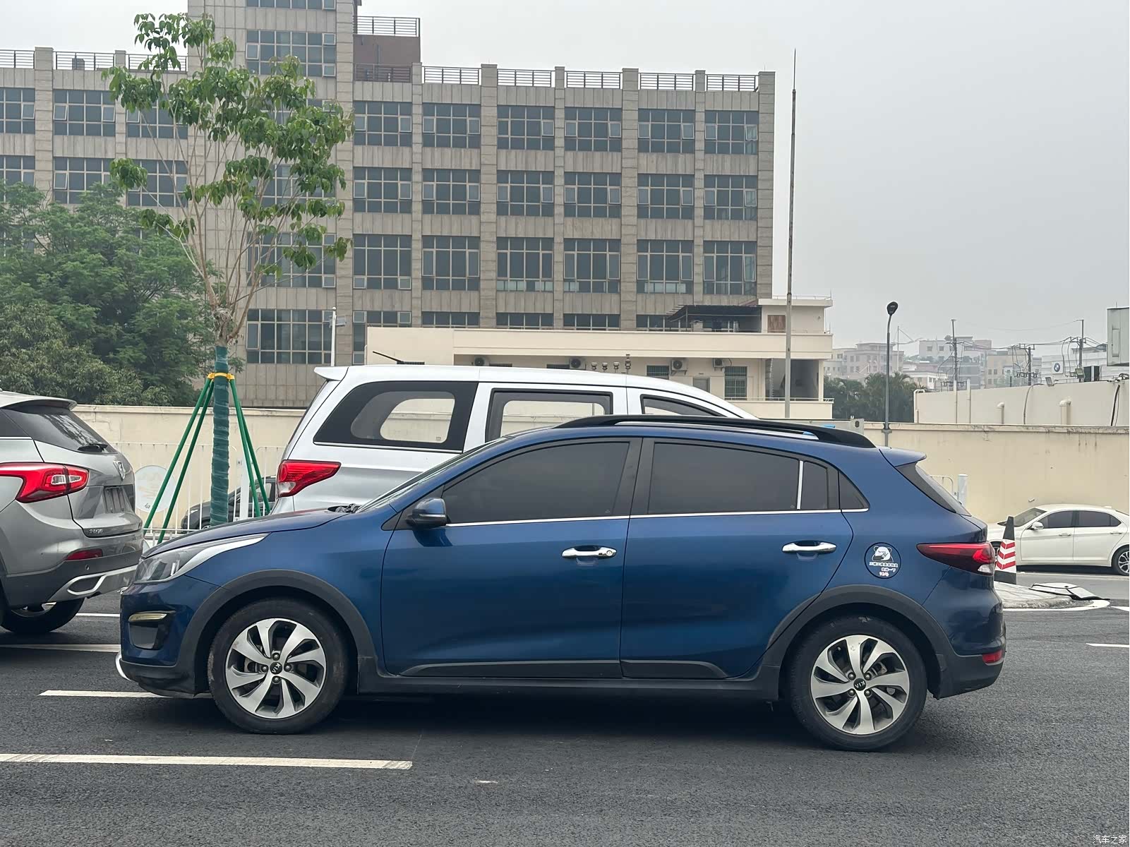 Kia KX, 2018 7
