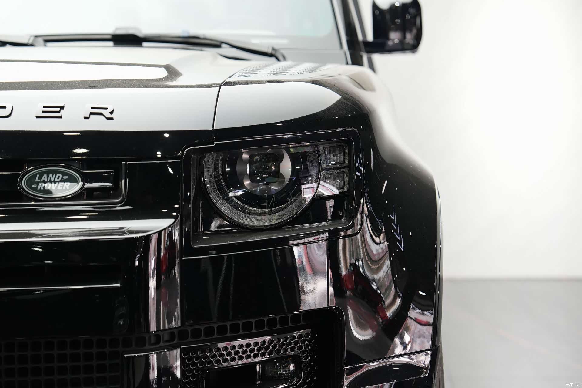 Land Rover Defender, 2021 7