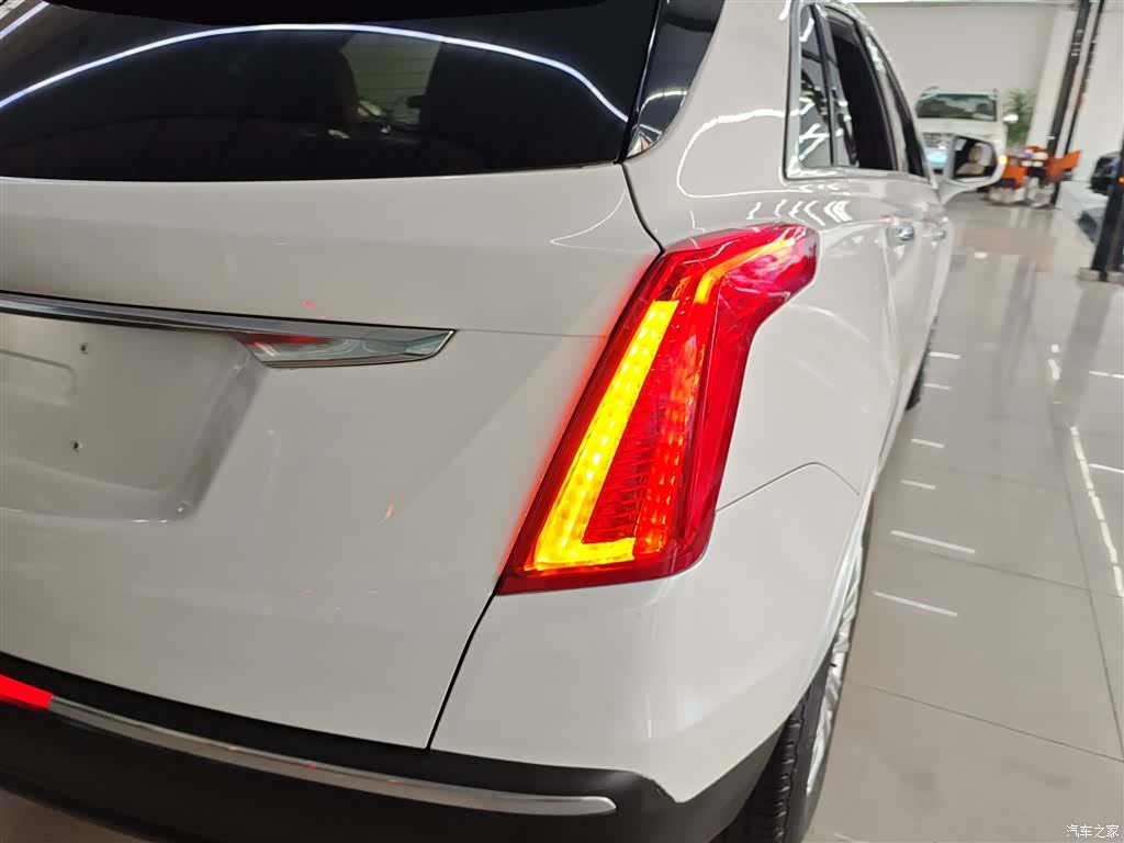 Cadillac XT5, 2017 8