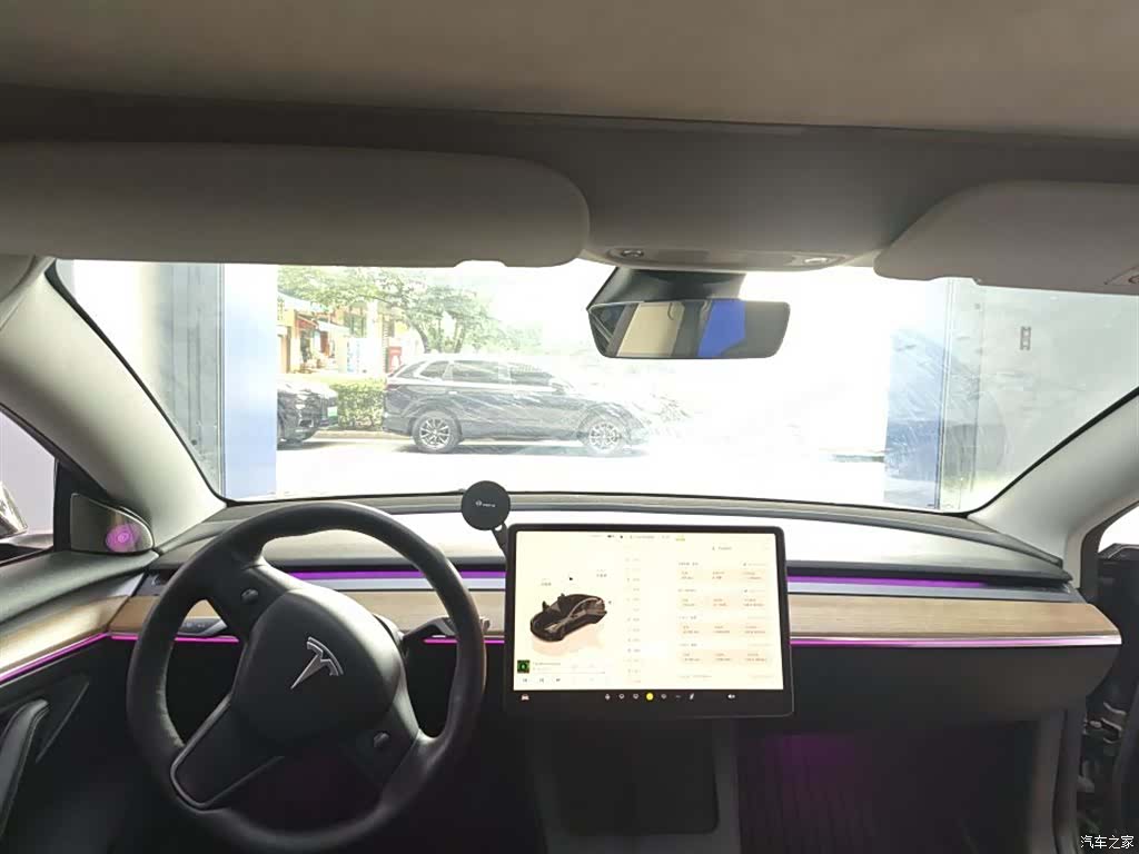 Tesla Model 3, 2022 4