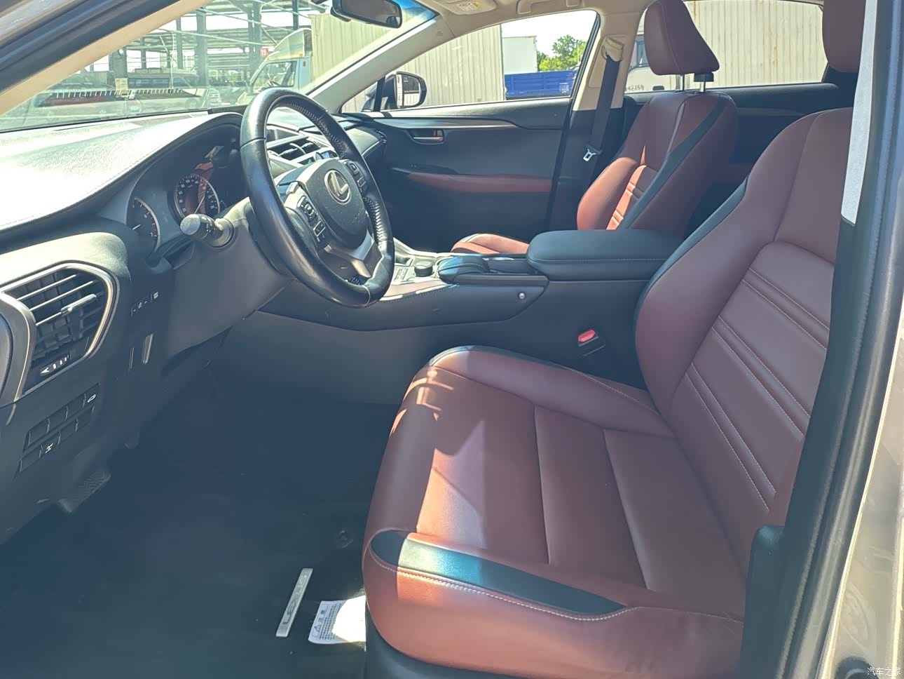 Lexus NX, 2015 9