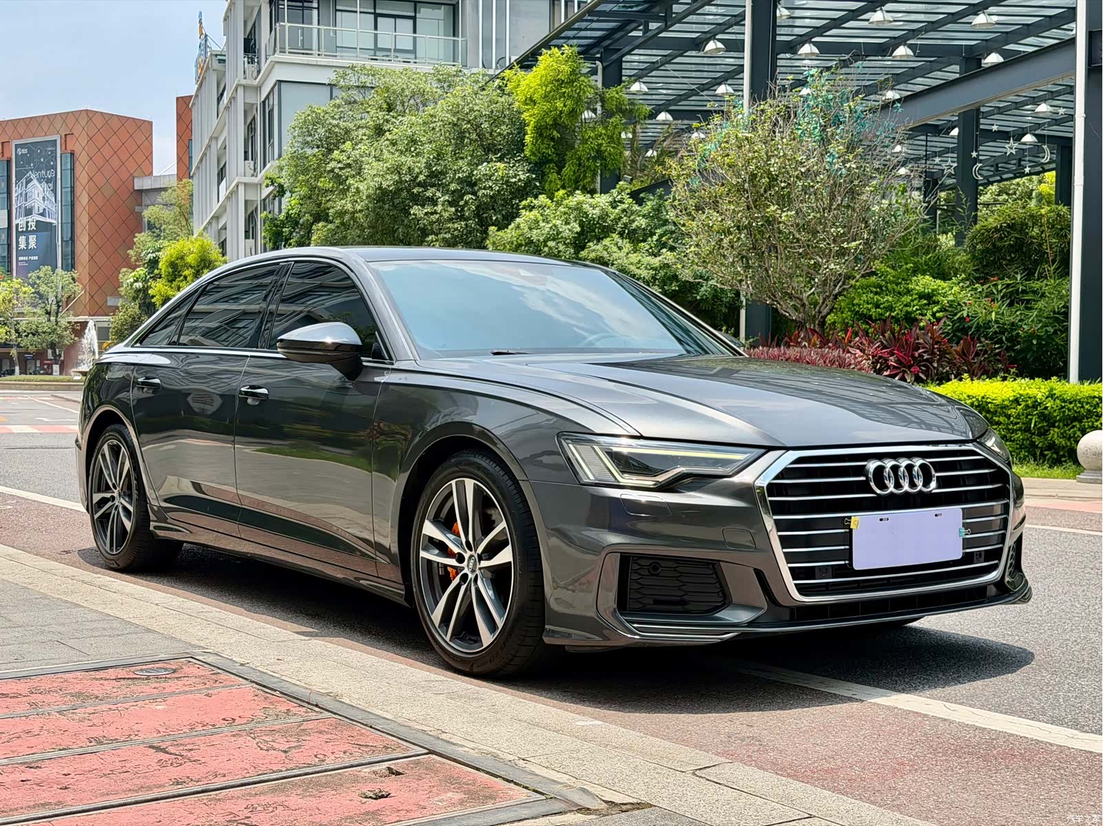 Audi A6L, 2020 все фото