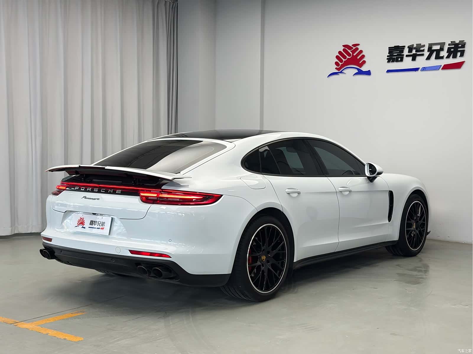 Porsche Panamera, 2018 11