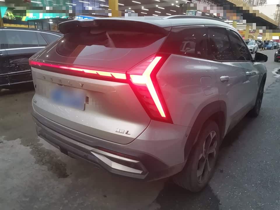 Geely Atlas L