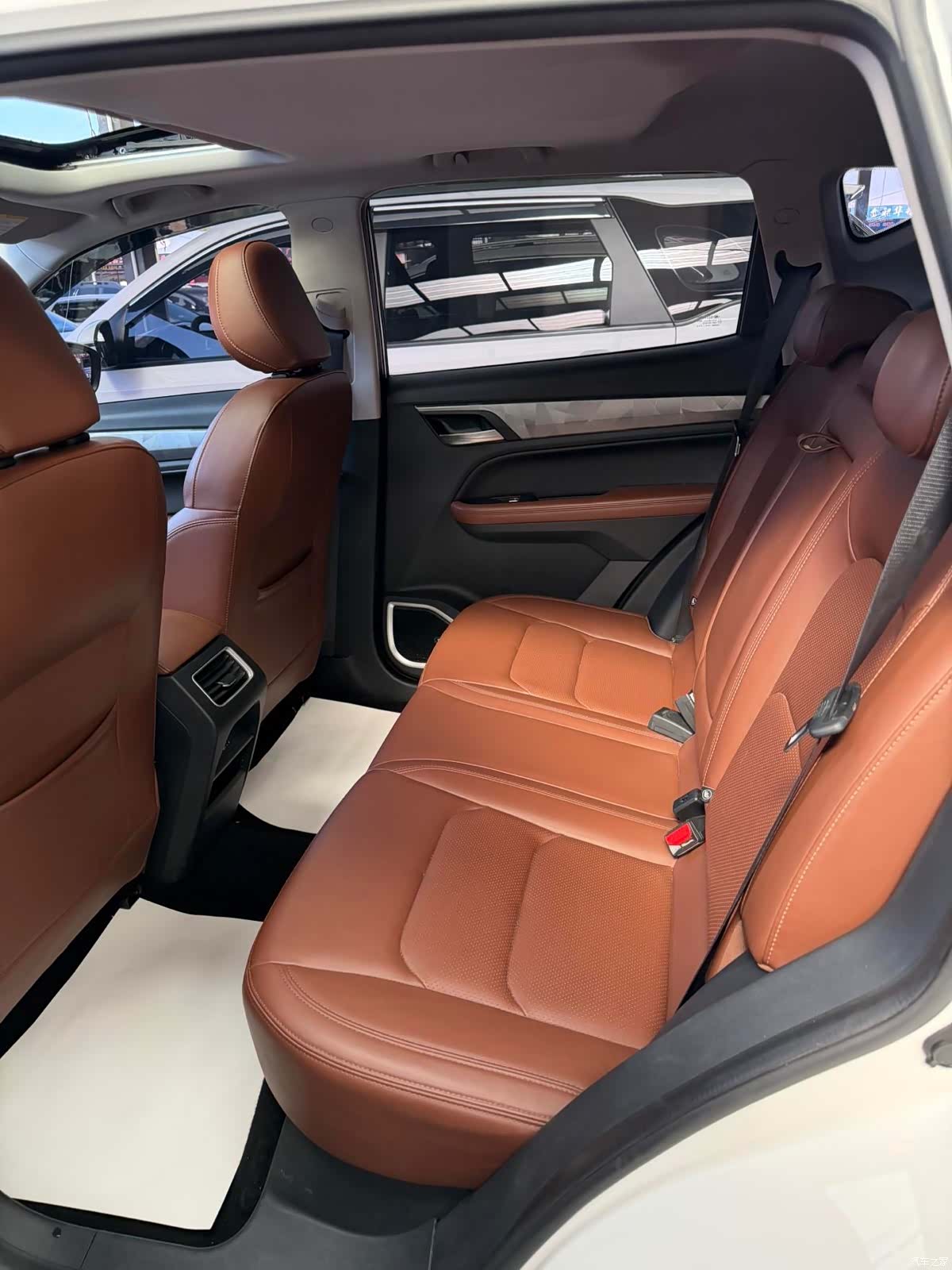 Geely X6, 2022 10
