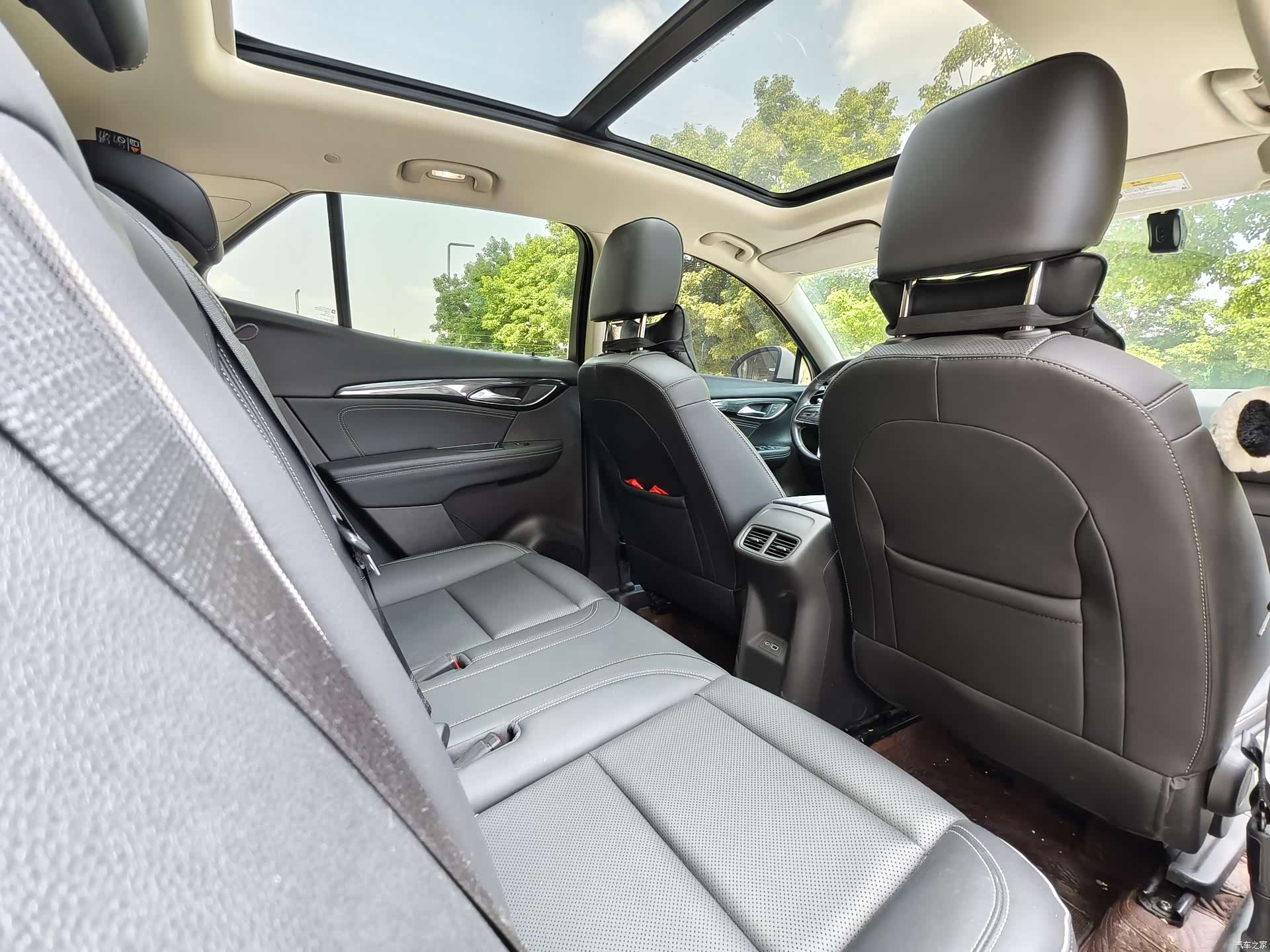 Buick Envision, 2022 9