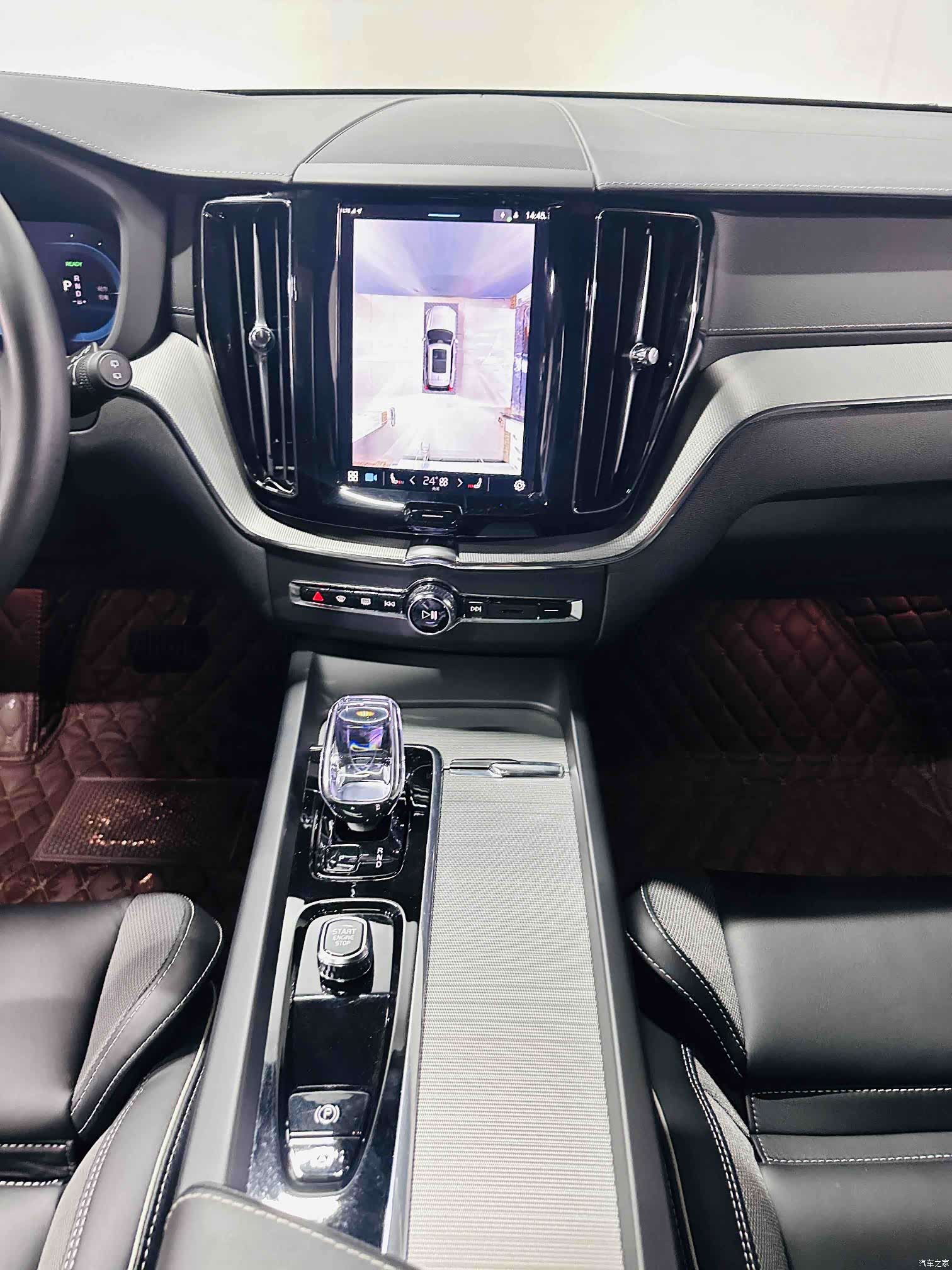 Volvo XC60, 2025 13