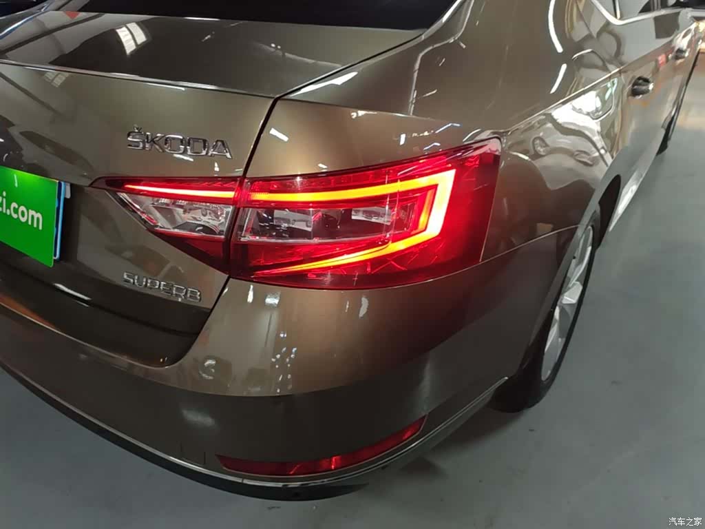 Skoda Superb, 2016 8