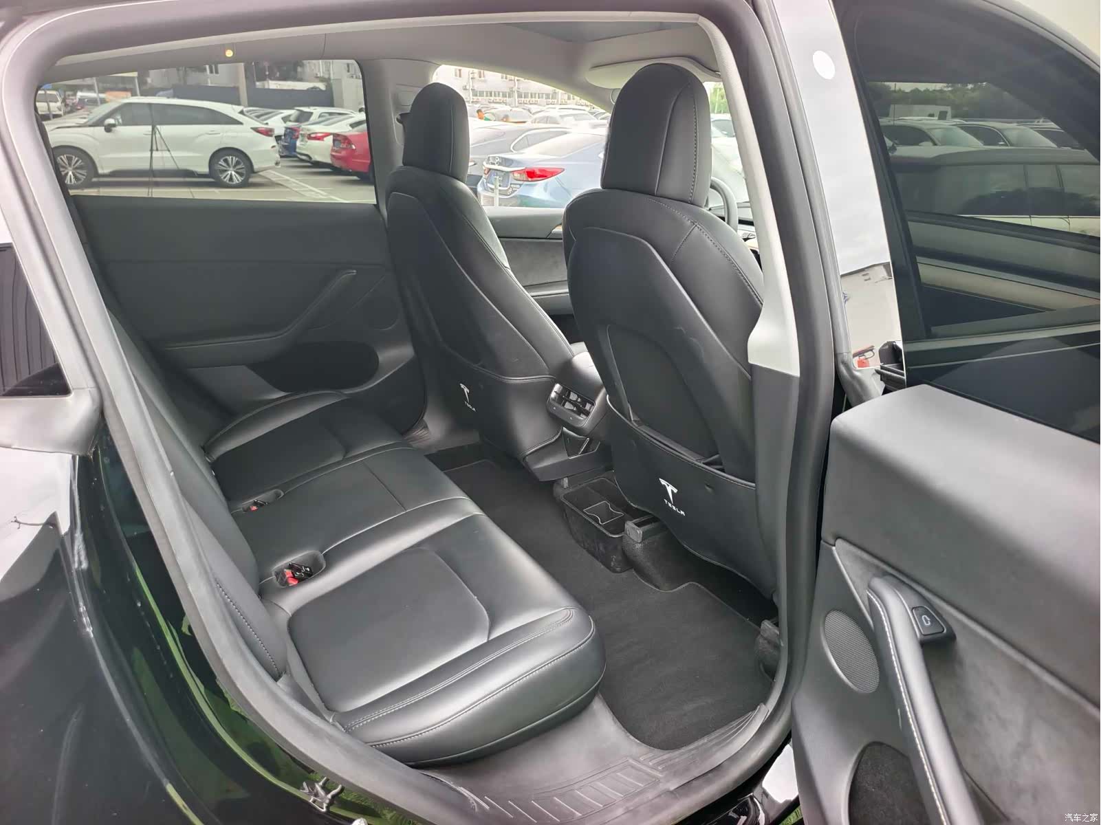 Tesla Model Y, 2021 14