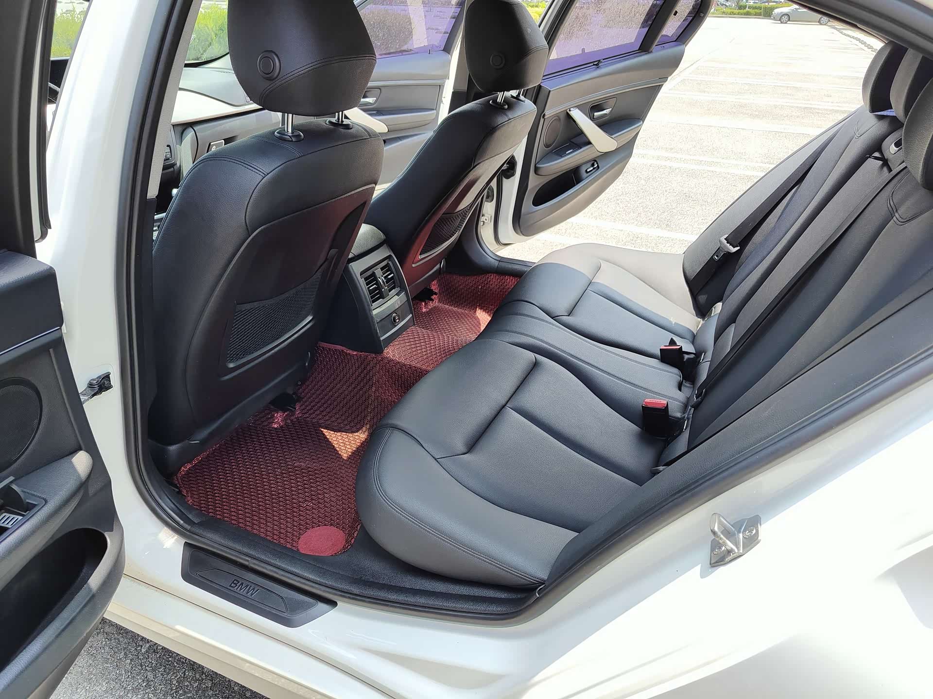 BMW 3 Series, 2014 11