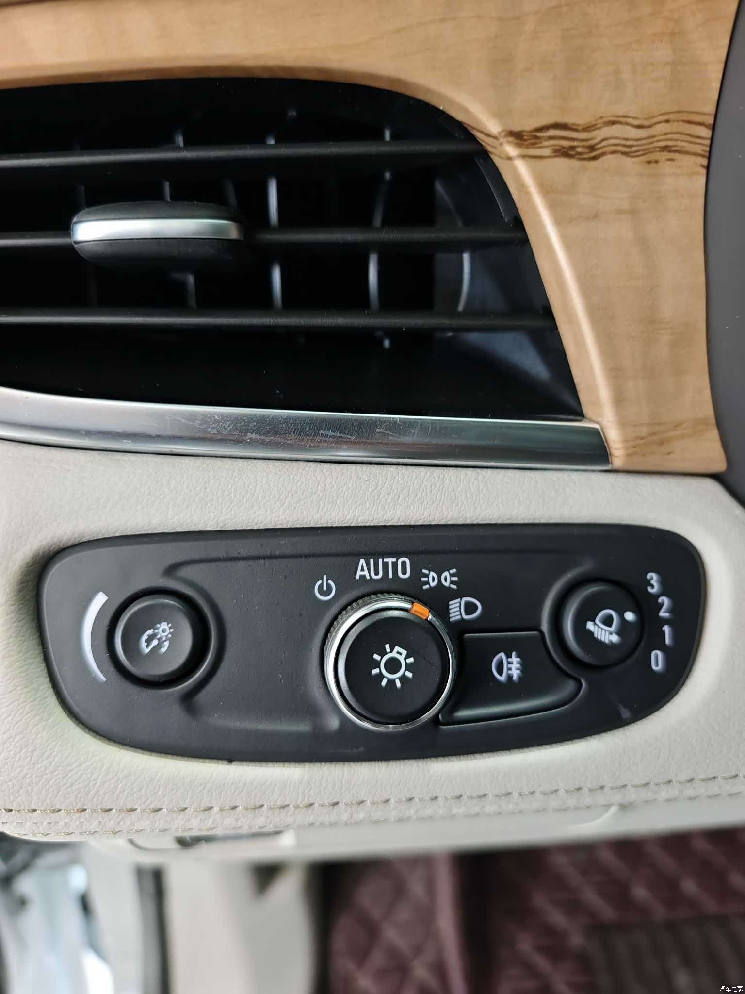Buick GL8, 2019 15