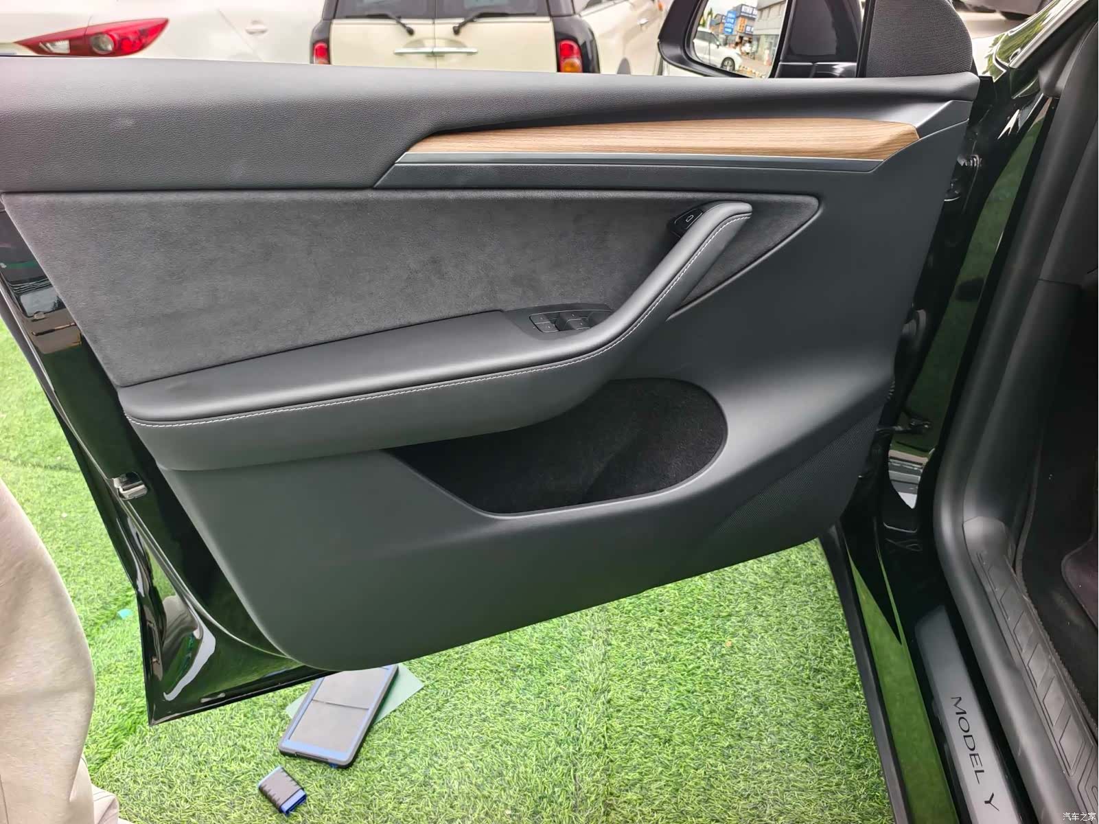 Tesla Model Y, 2021 10