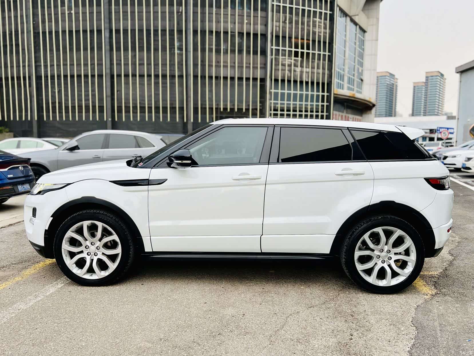 Land Rover Range Rover, 2014 13
