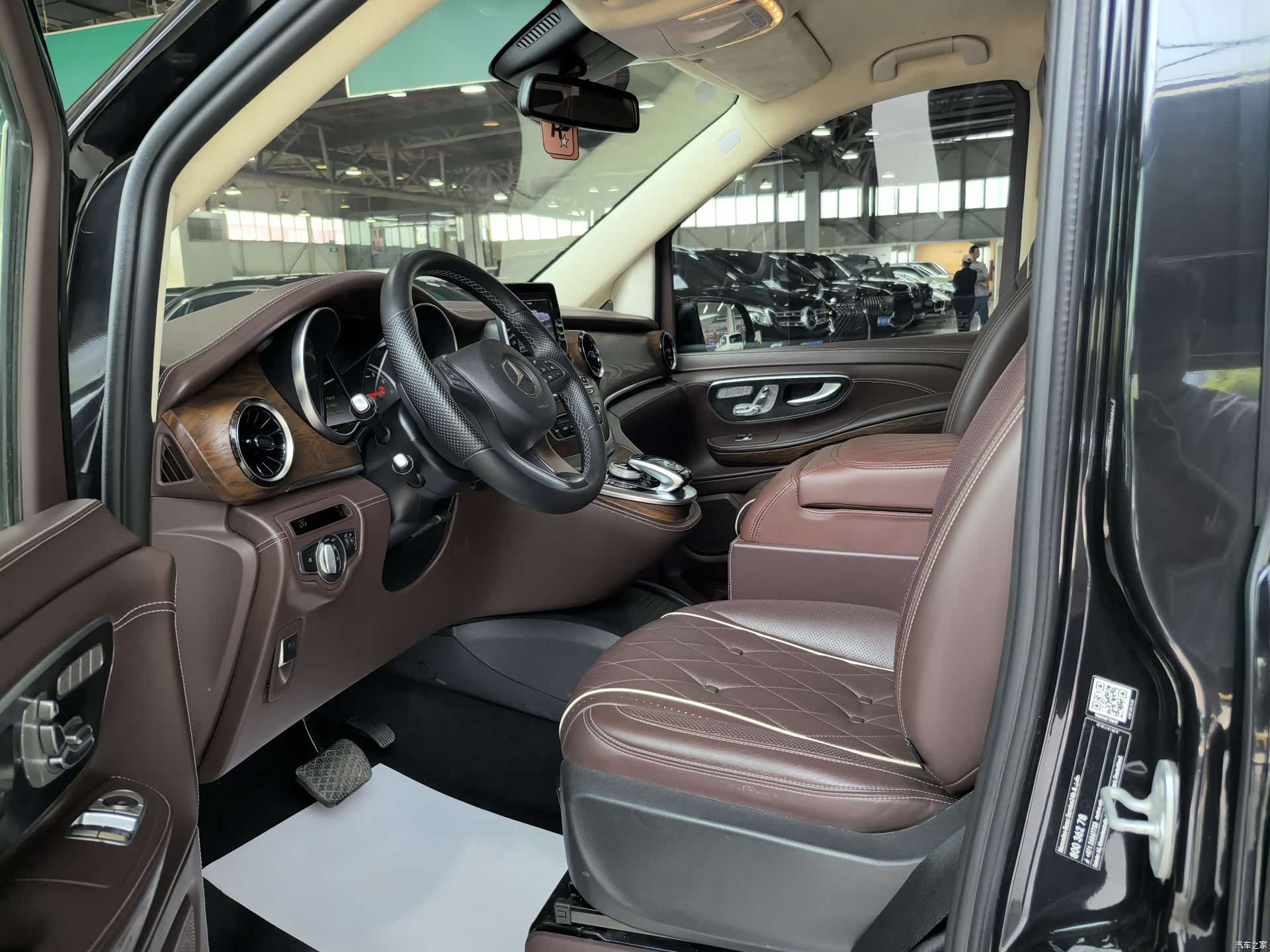Mercedes-Benz V-Class, 2020 все фото