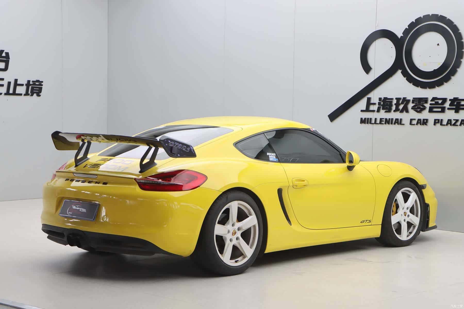 Porsche Cayman, 2015 6