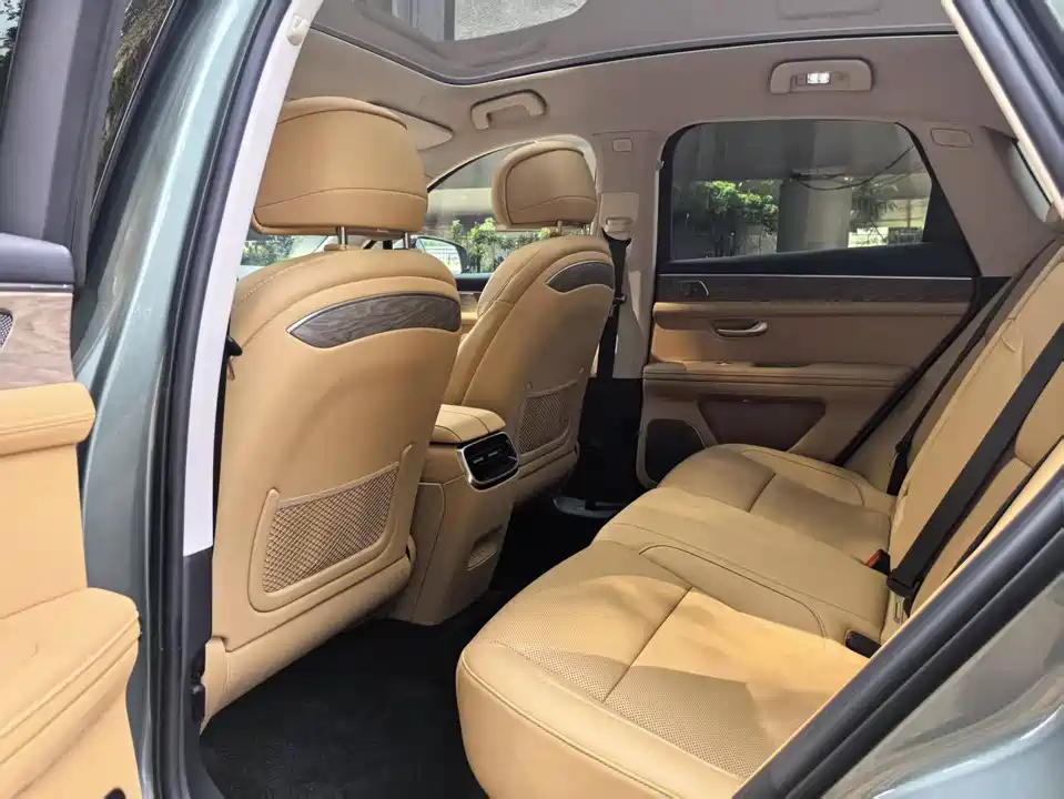 AITO Ask the world M5