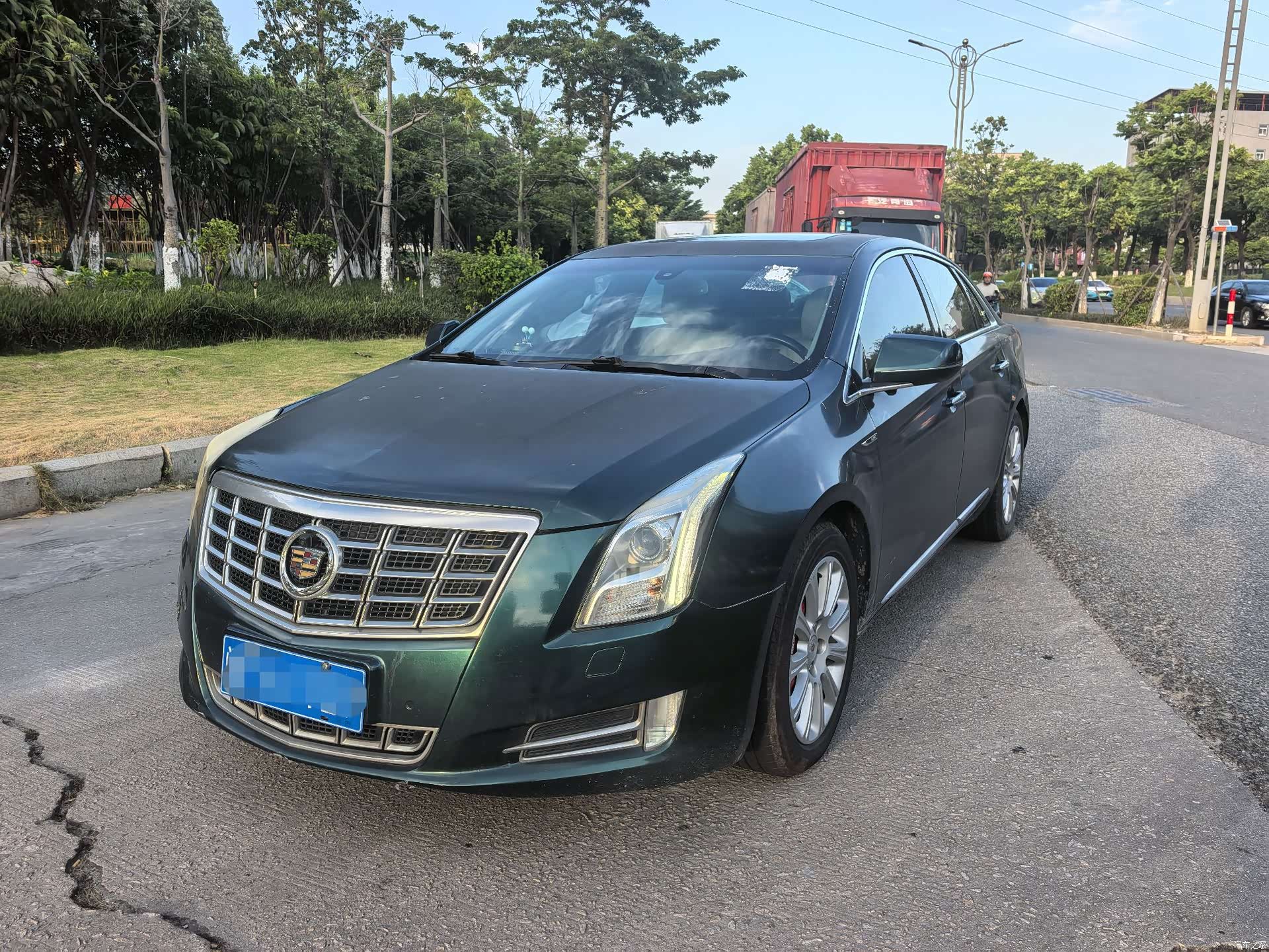 Cadillac XTS, 2013 1