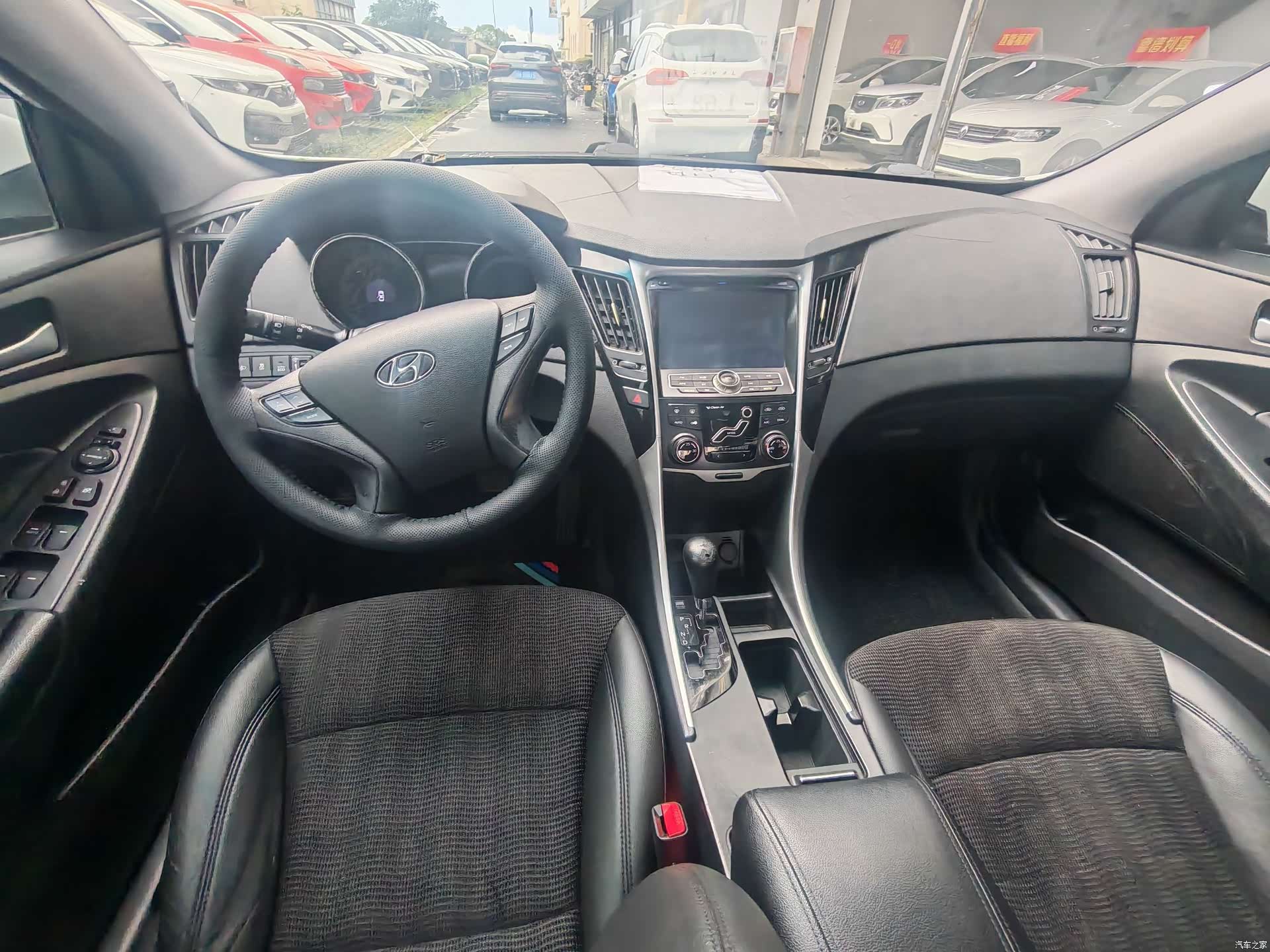 Hyundai Sonata, 2013 4
