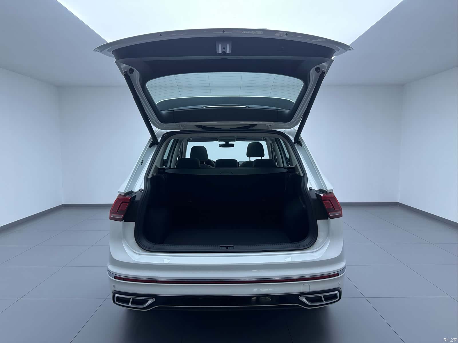 Volkswagen Tiguan L, 2024 9