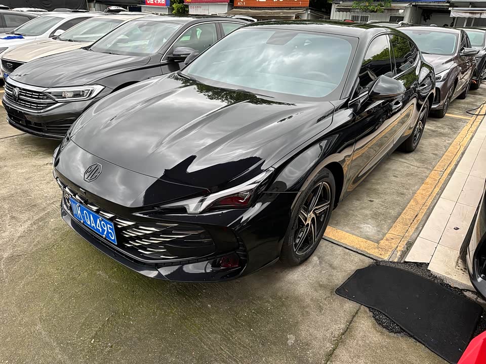 MG MG7