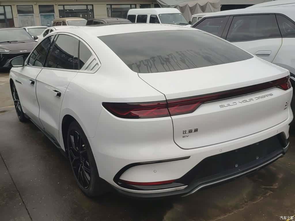 BYD Han, 2023 все фото