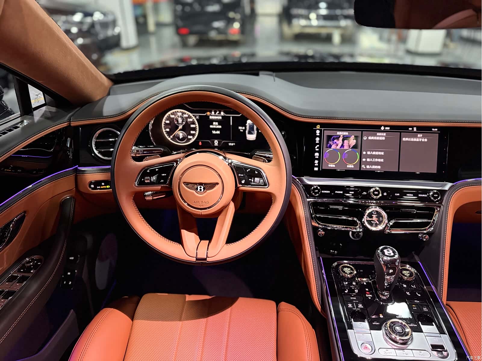 Bentley Flying Spur, 2025 11
