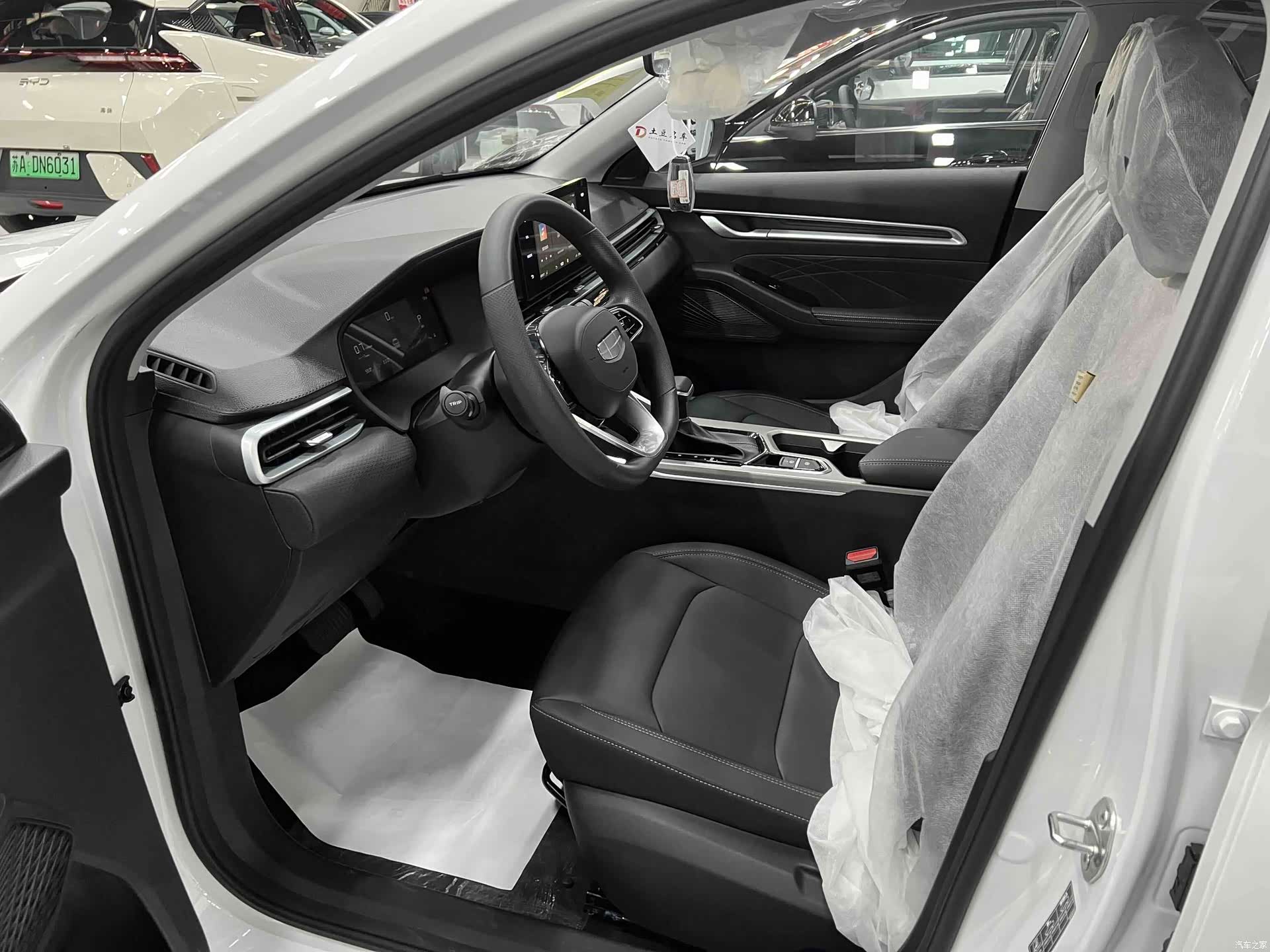 Geely Emgrand, 2026 7