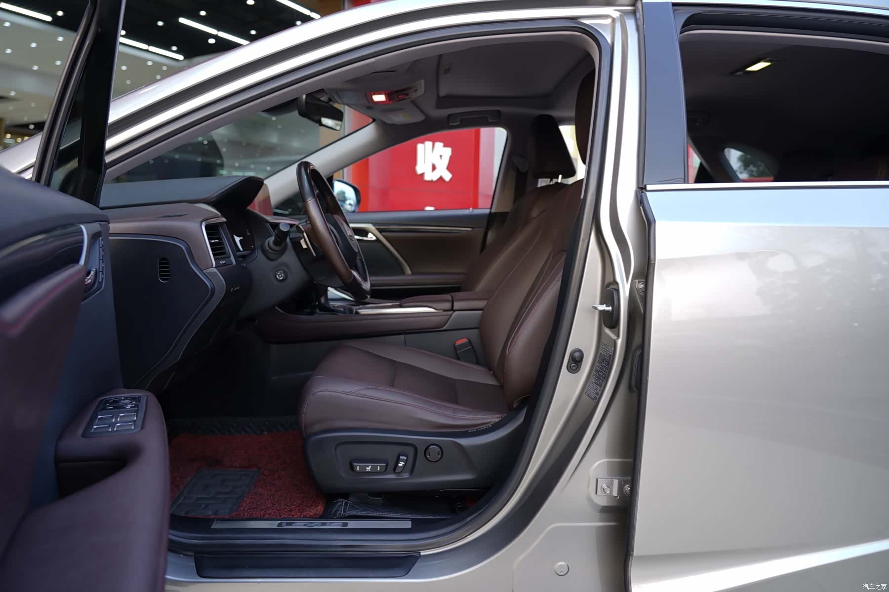 Lexus RX, 2021 все фото