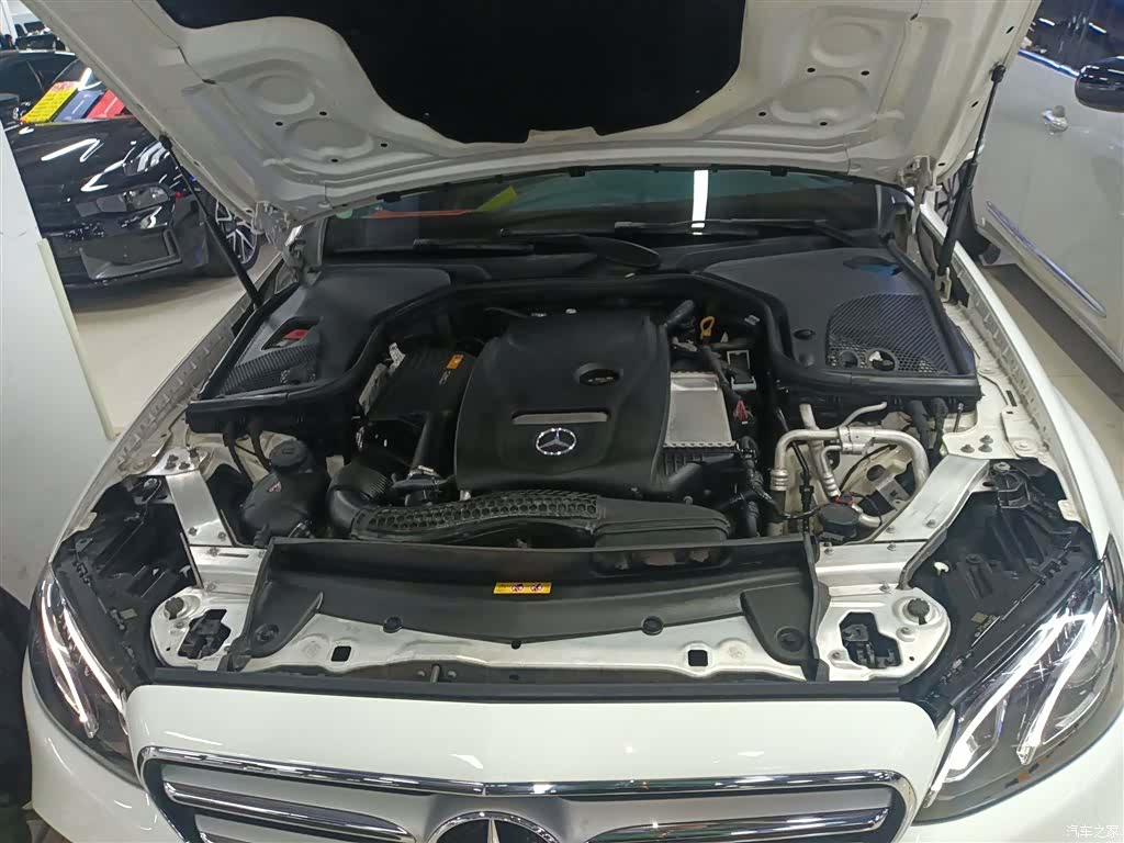 Mercedes-Benz E-Class, 2019 10