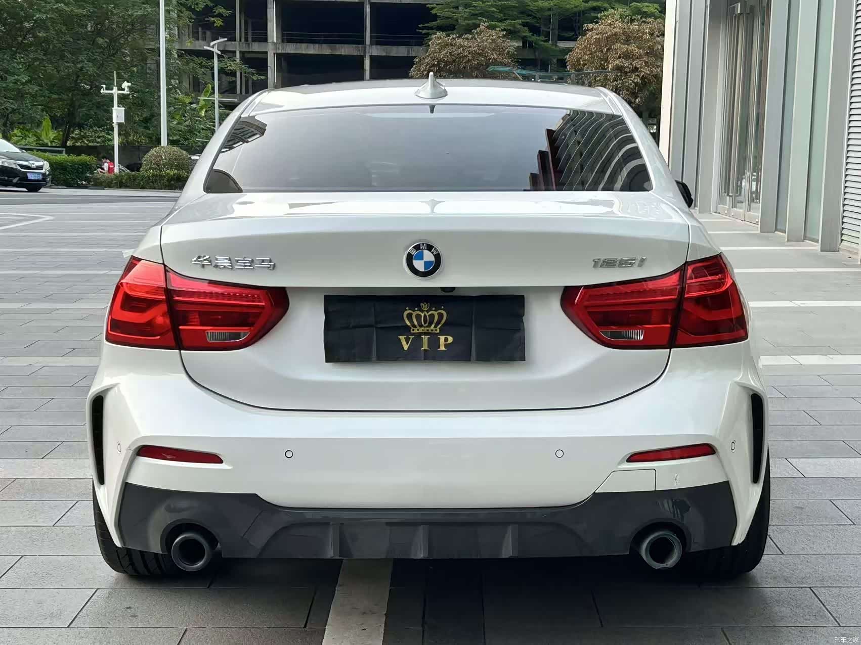 BMW 1 Series, 2020 все фото