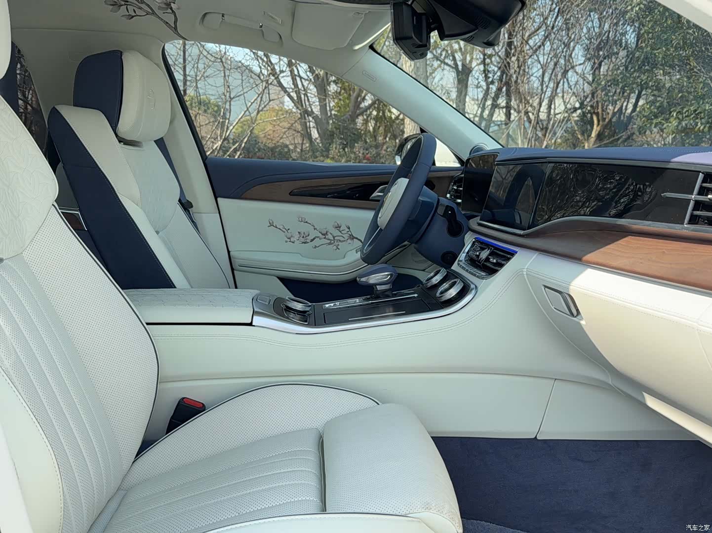 Hongqi H9, 2024 18