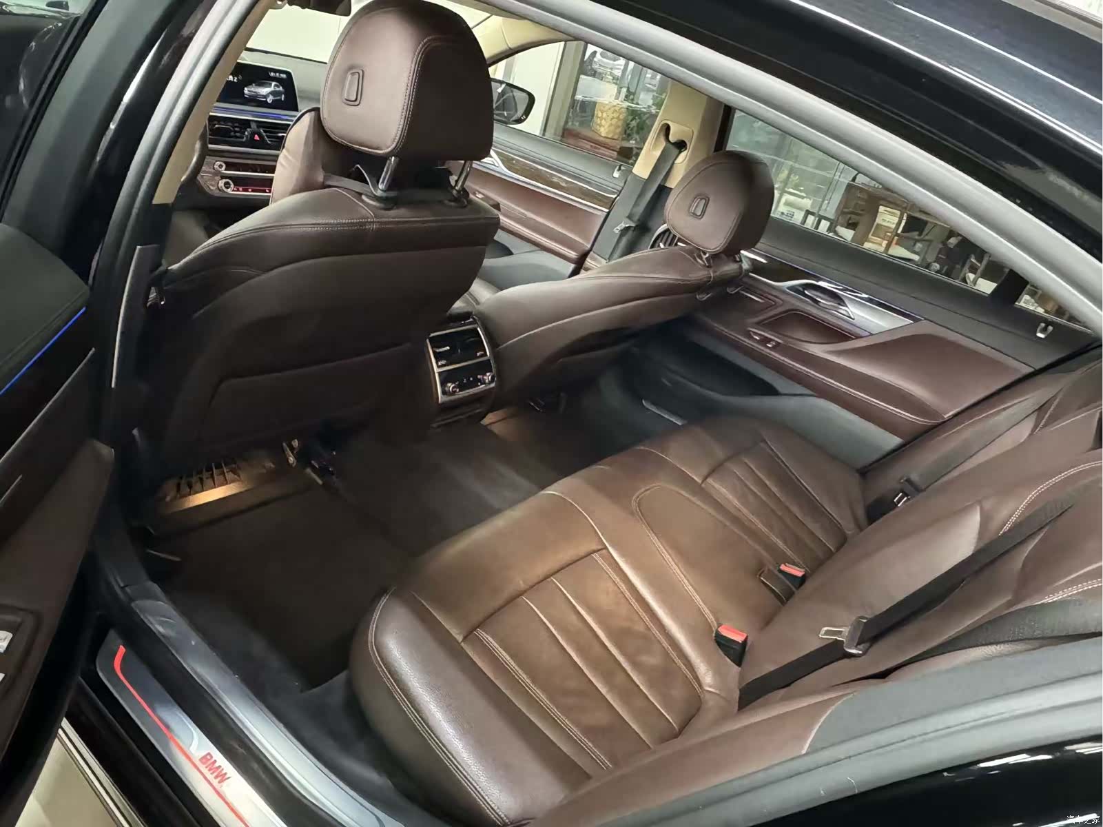 BMW 7 Series, 2018 10