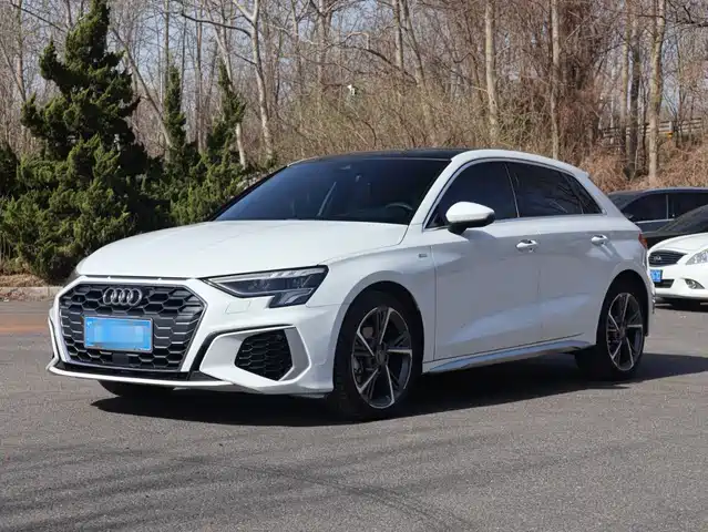 Audi A3 2022 — купить из Китая под заказ