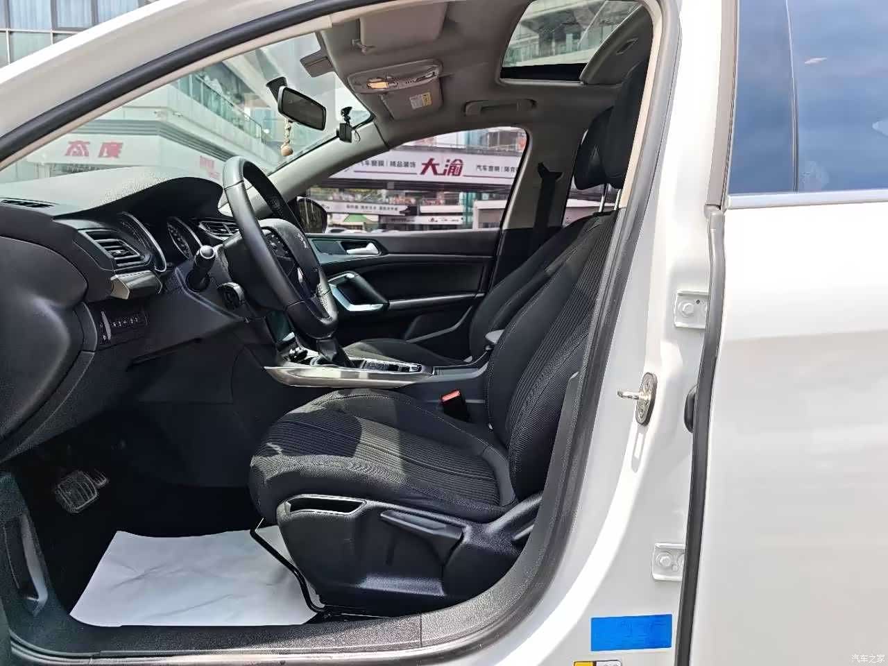 Peugeot 408, 2018 все фото