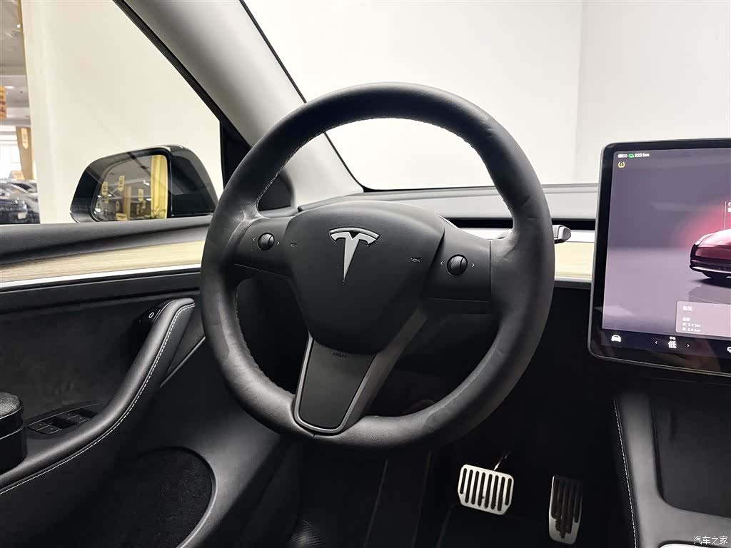 Tesla Model Y, 2023 12