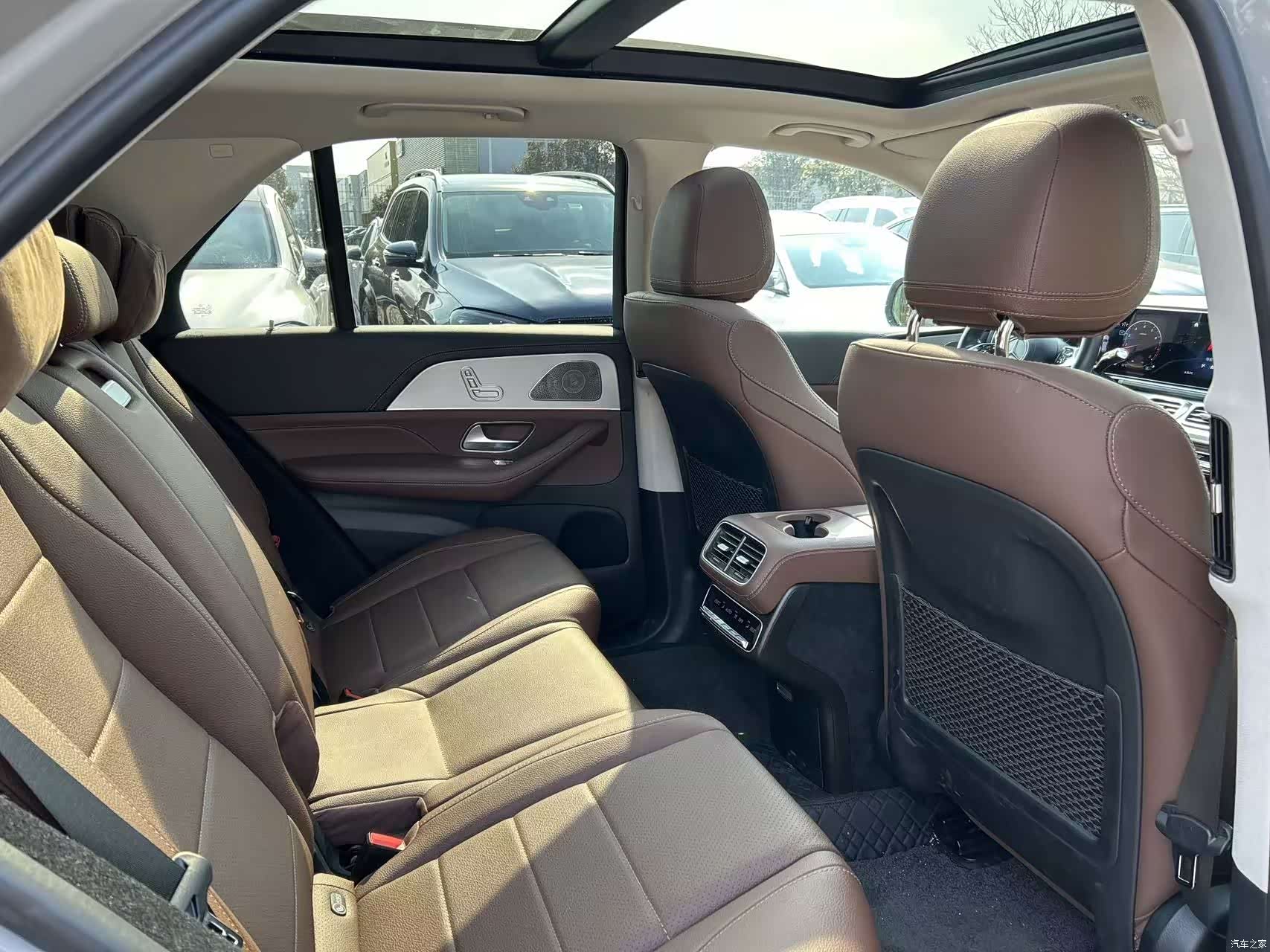 Mercedes-Benz GLE, 2024 12