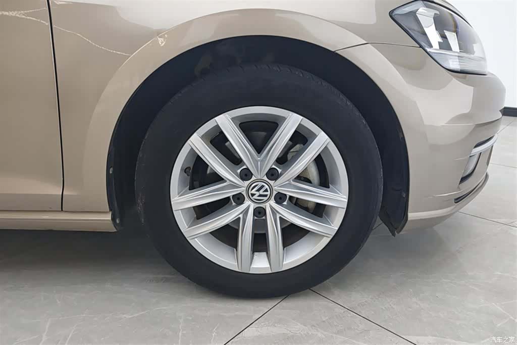 Volkswagen Golf, 2019 6