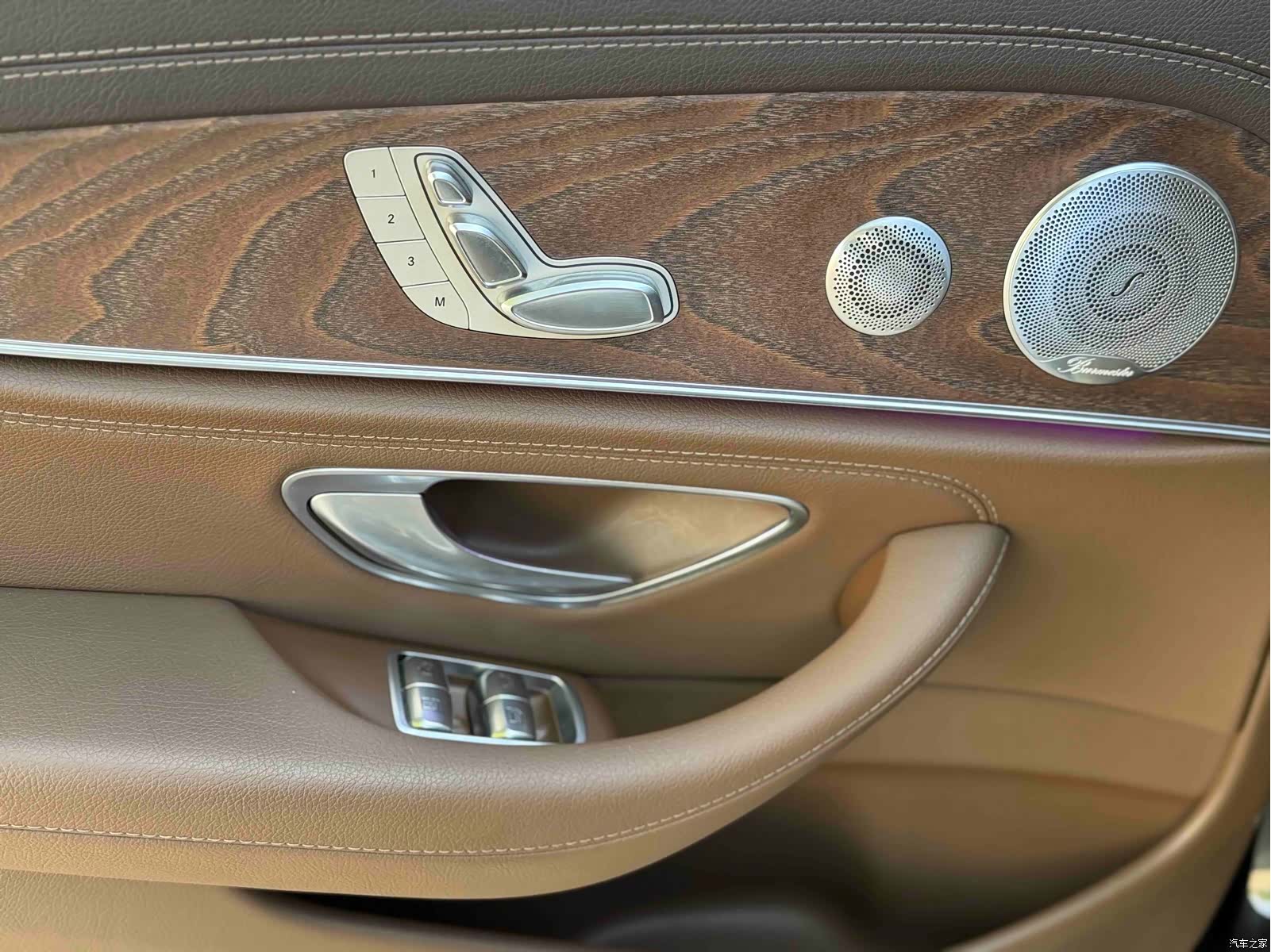 Mercedes-Benz E-Class, 2019 12