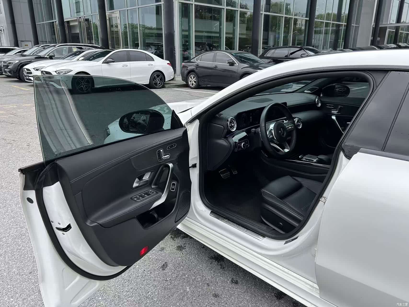Mercedes-Benz CLA, 2022 11