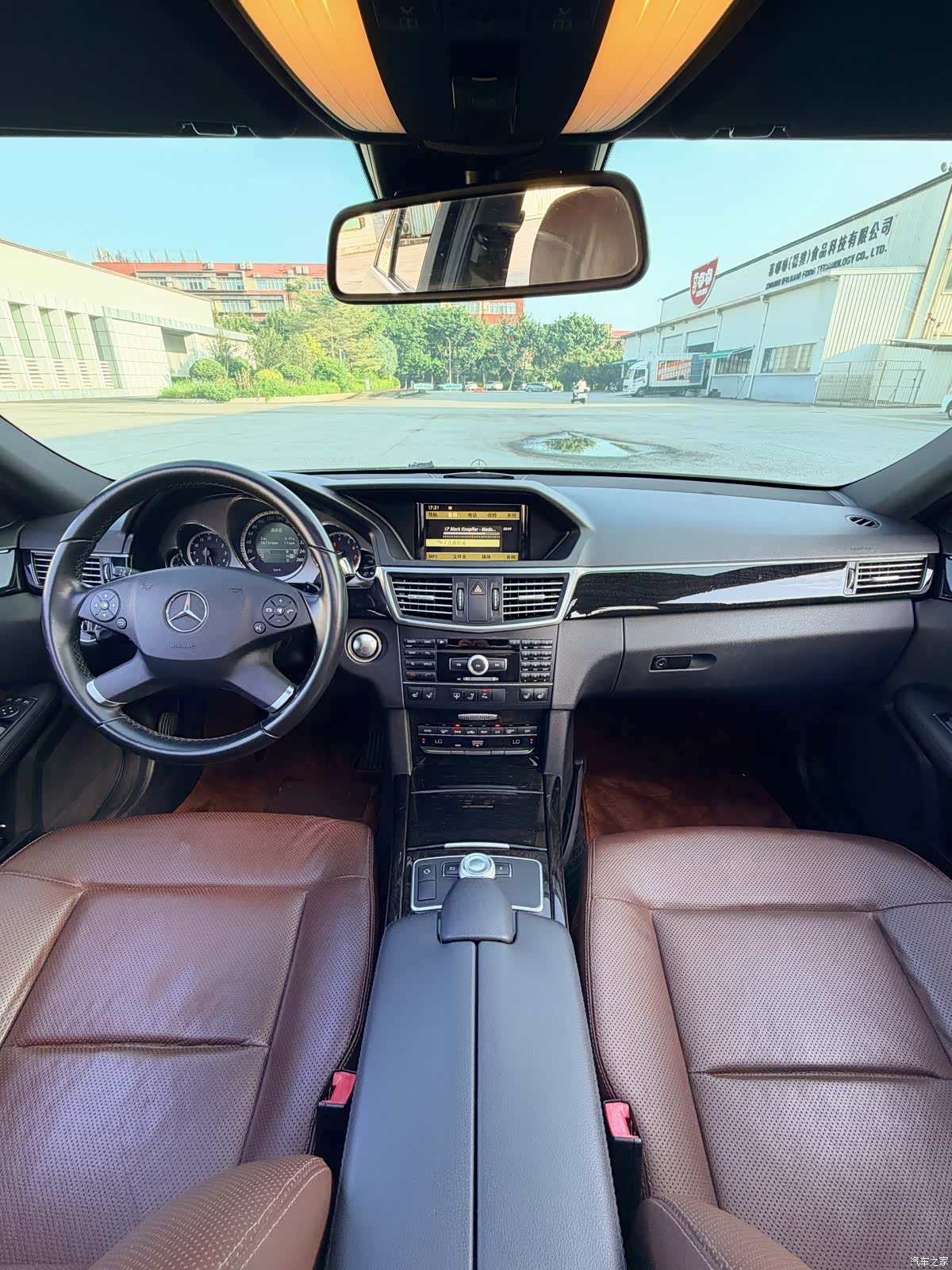 Mercedes-Benz E-Class, 2012 16