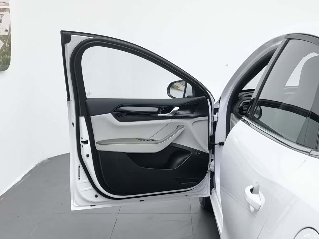 BYD Qin, 2024 8