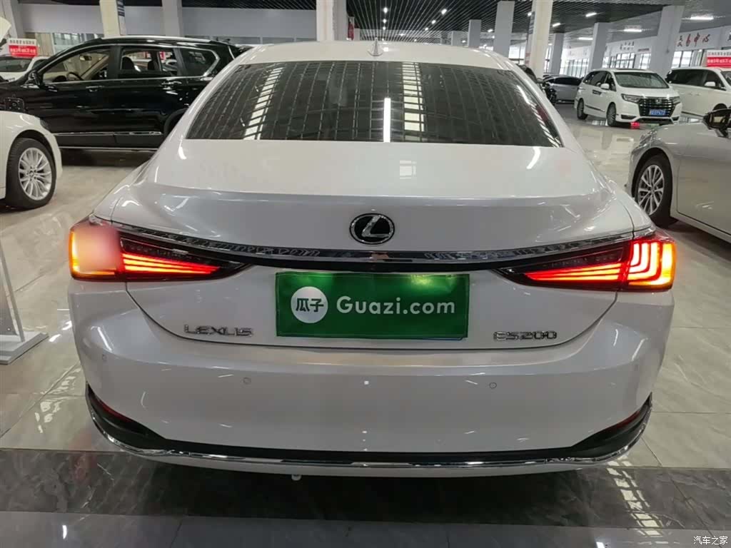 Lexus ES, 2021 6