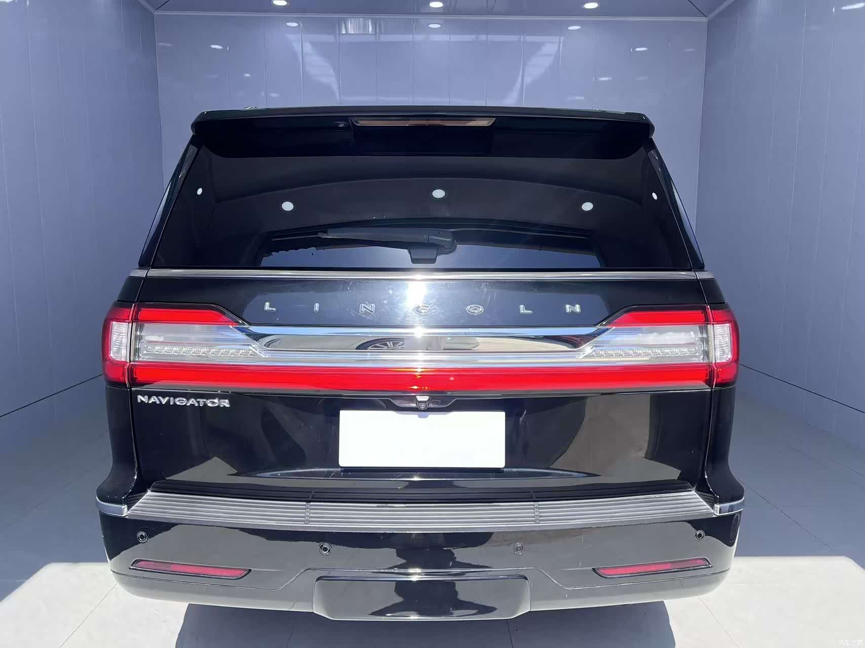 Lincoln Navigator, 2019 4