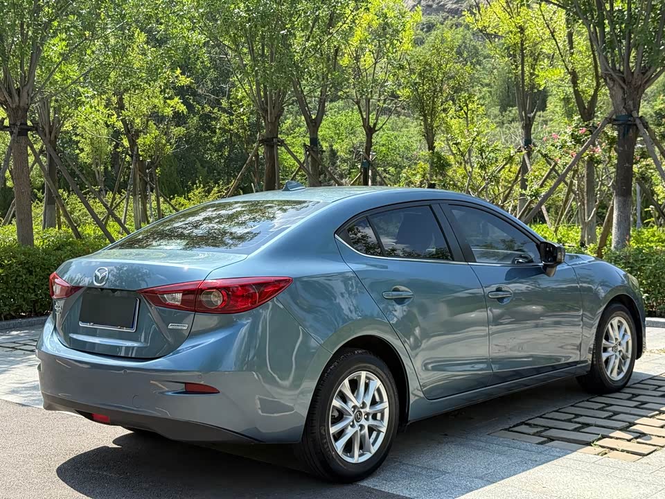 Mazda 3 Angkesaila