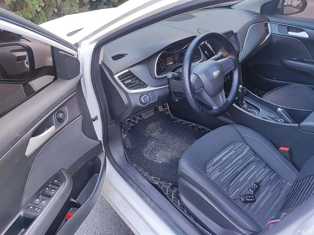 Chevrolet 320, 2018 16