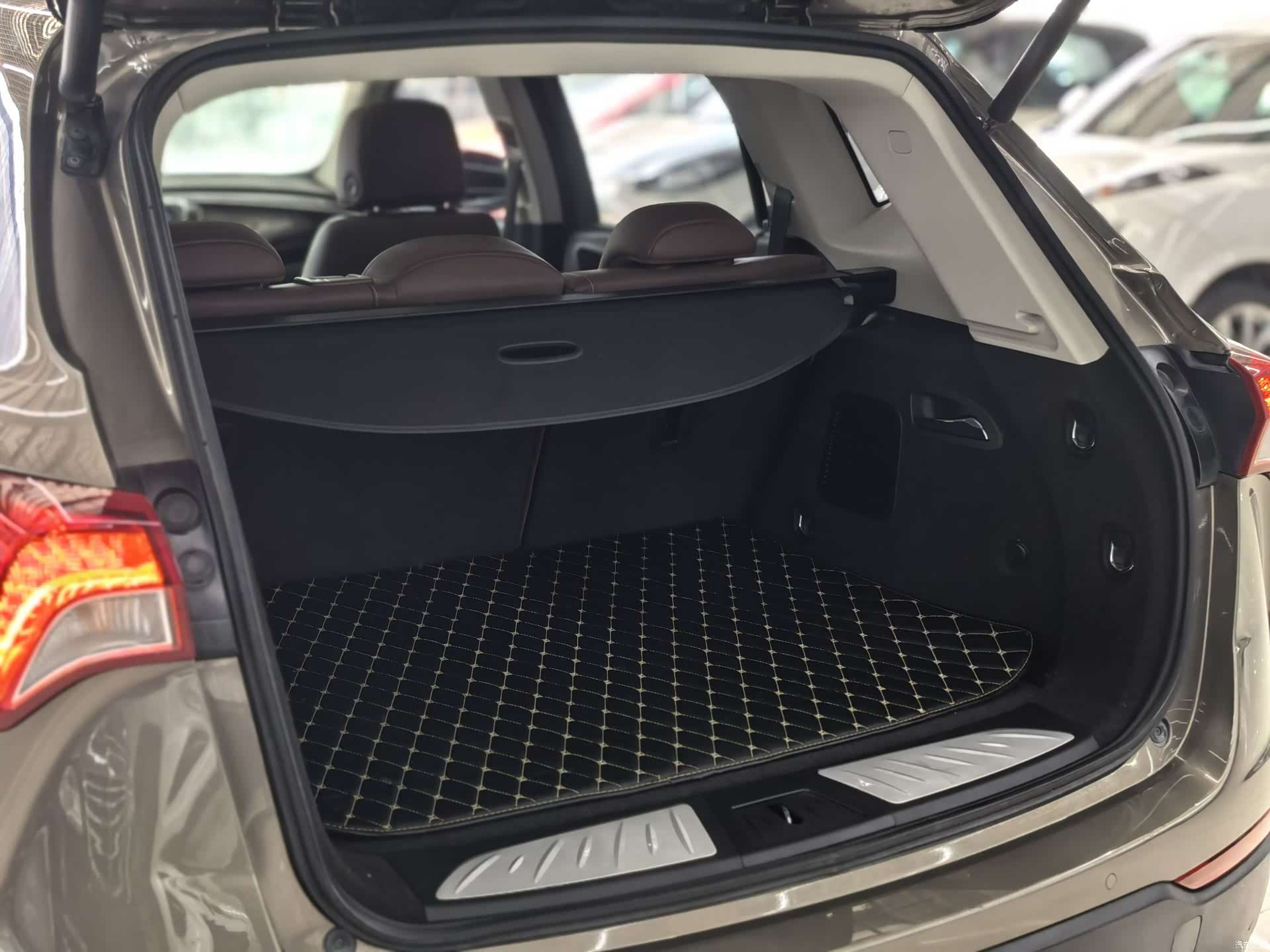 Buick Envision Plus, 2019 10
