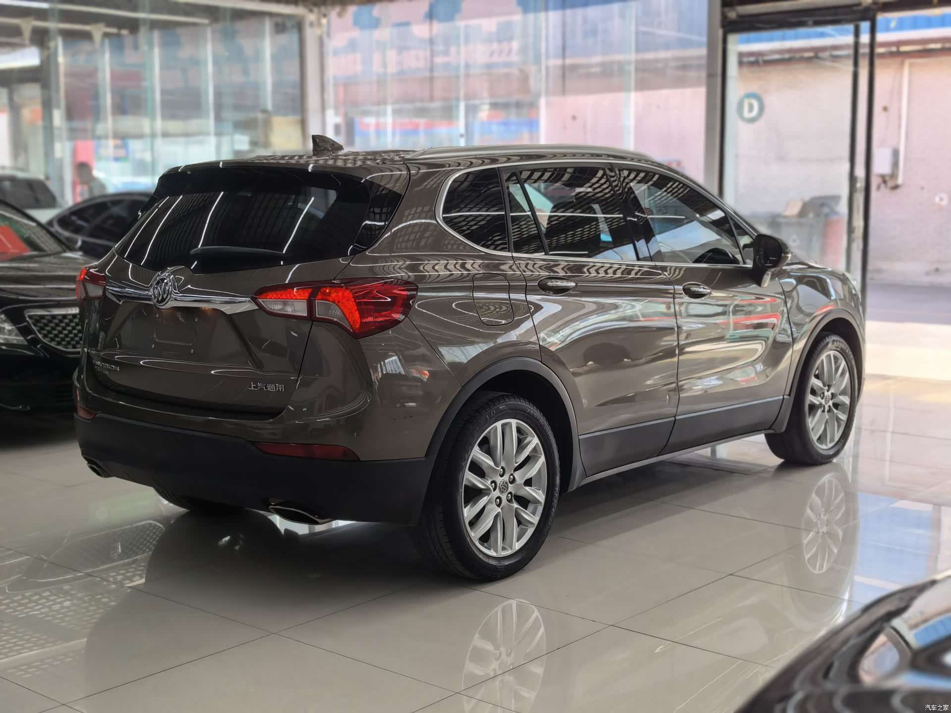 Buick Envision Plus, 2019 все фото